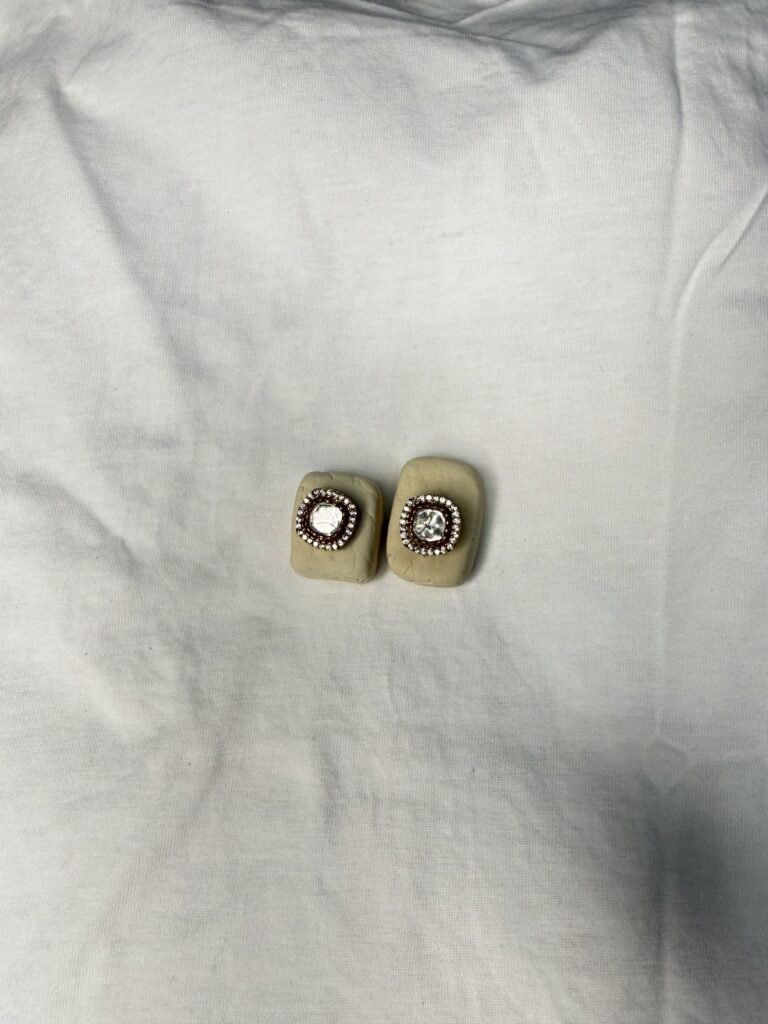 Vintage Style Ivory Rounded Gaming Dice Set (2 Pieces)