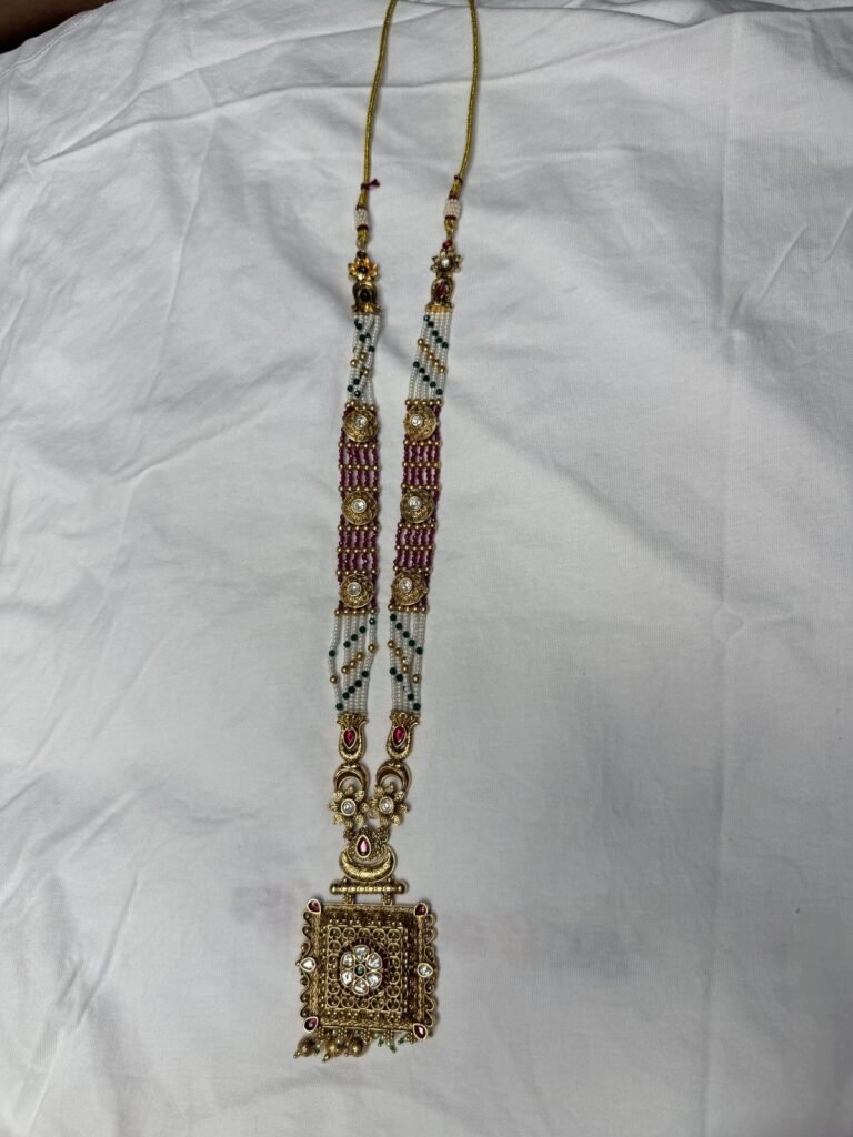 Traditional Antique Gold Plated Kundan Necklace Set with Matching Jhumka Earrings