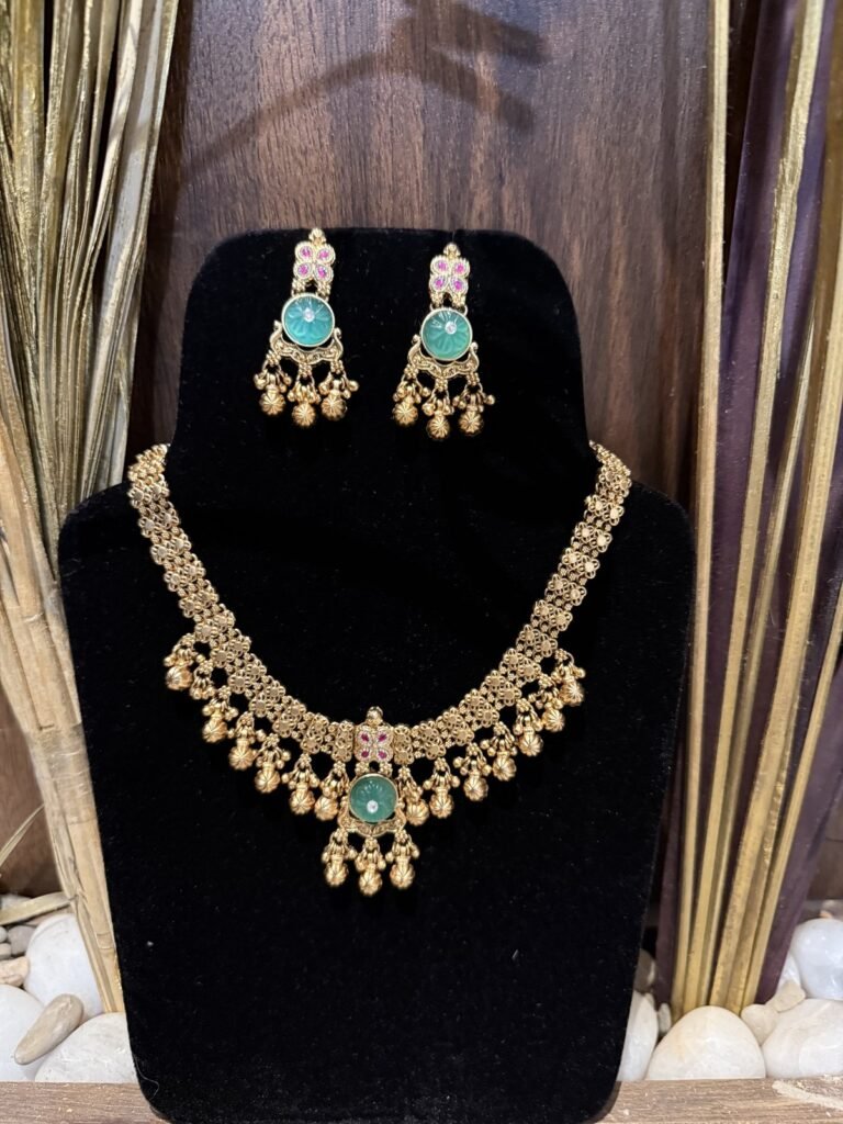 Elegant Turquoise Stone Necklace Set with Matching Earrings