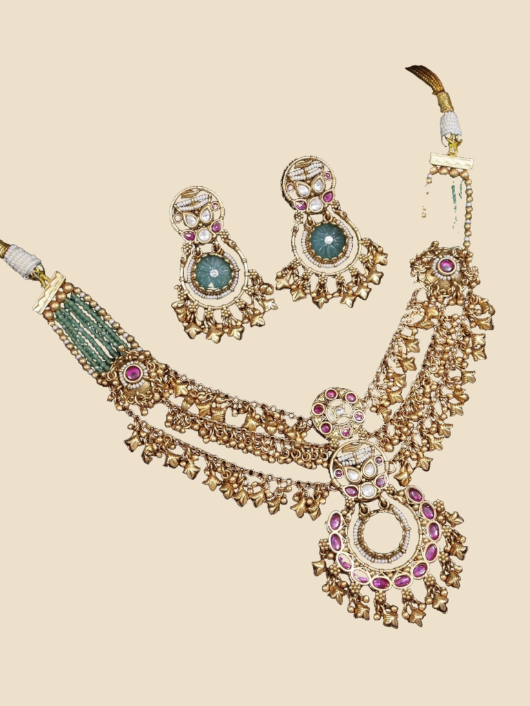 Antique Gold Teardrop Pendant Necklace Set