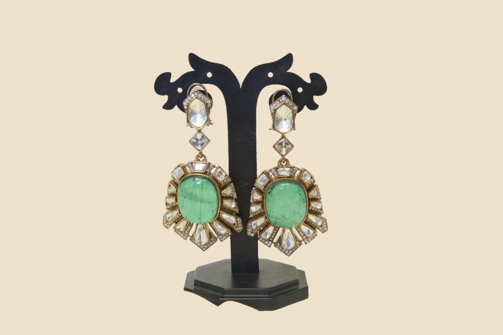 Elegant Vintage-Style Emerald Drop Earrings with Crystal Embellishments
