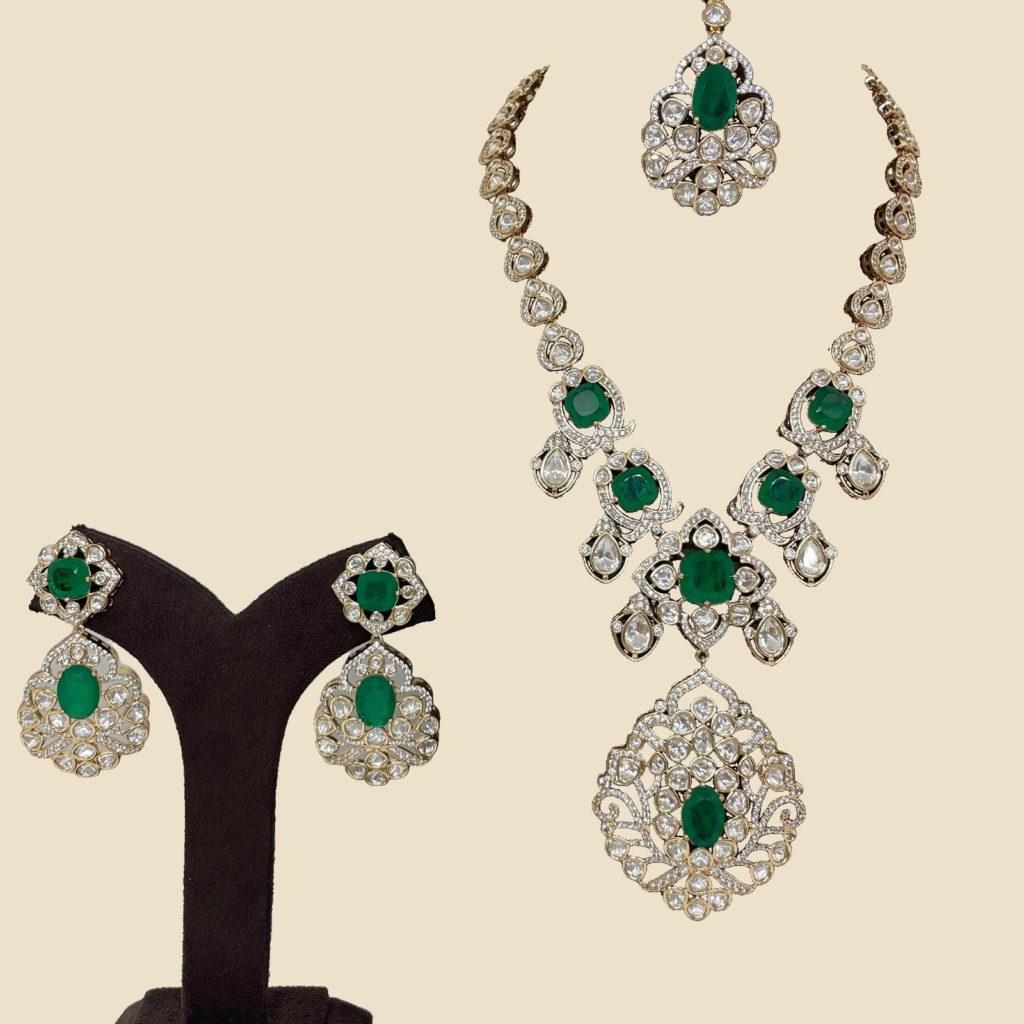 Traditional Emerald and Diamond Necklace Set with Maang Tikka