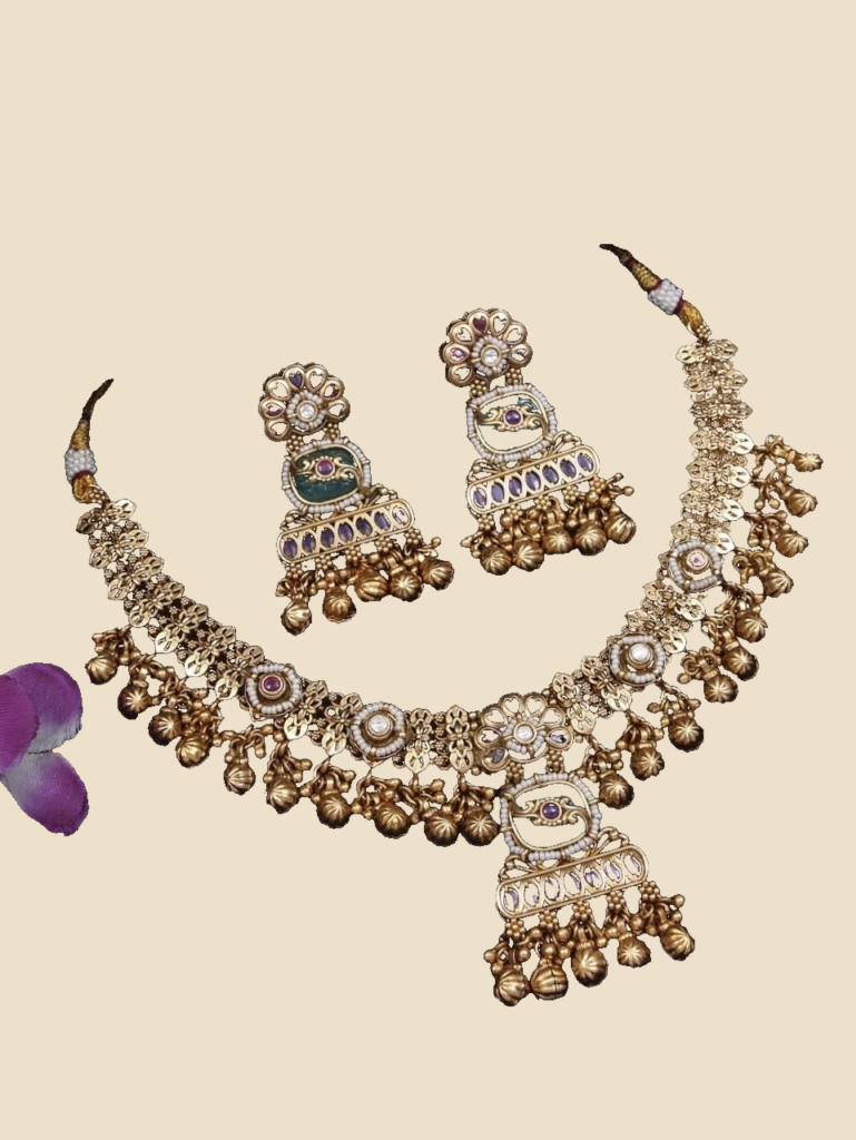 Antique Gold Kundan Necklace Set with Jhumka Earrings