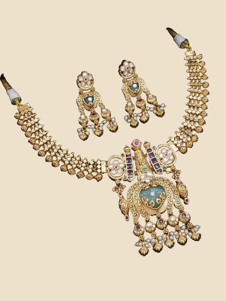 Antique Gold Pendant Necklace Set with Pearl Drops